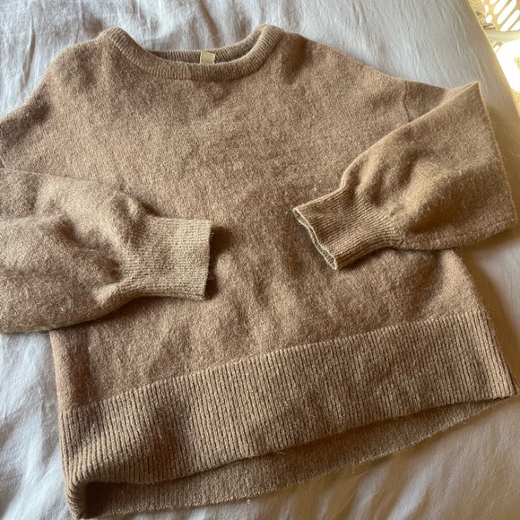 H&M Alpaca Luxe Tan Crew Neck Sweater Soft and Versatile - Picture 2 of 4